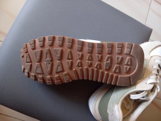 Zapatillas  Beige y Verde
