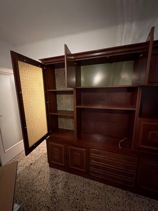 Mueble de salón clásico de madera