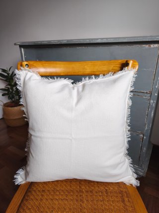 Zara Home 2 fundas de cojin flecos 45x45 nuevas