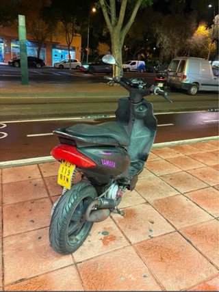 Yamaha Jog RR Negra