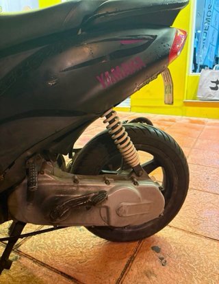 Yamaha Jog RR Negra