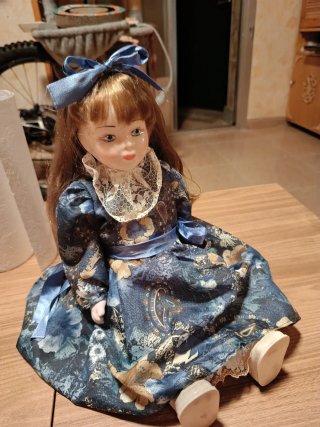 Muñeca porcelana 40cm años 70