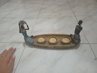 Centro de mesa decorativo con figuras