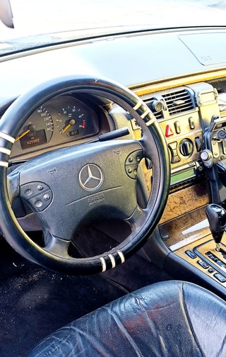 Mercedes-Benz Clase E 270 automático