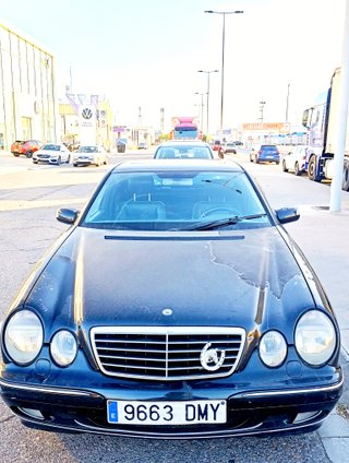 Mercedes-Benz Clase E 270 automático