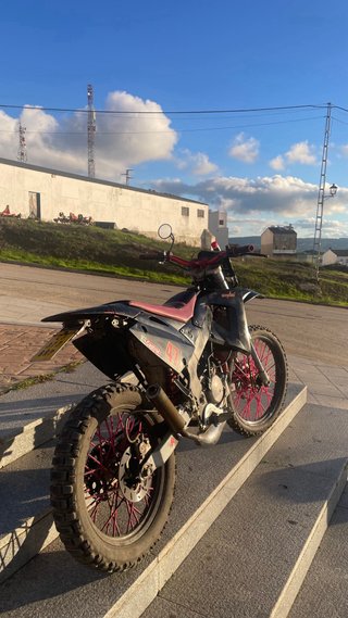 Rieju MRX 50 Enduro en buen estado.