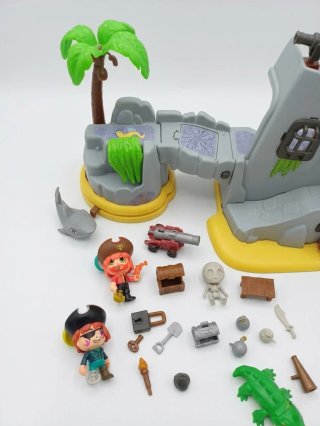 Pinypon Isla Pirata con Accesorios