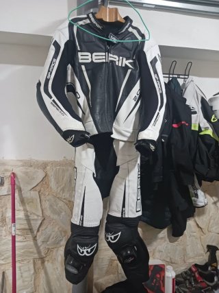 Mono Berik GP-Race Blanco y Negro