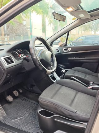 PEUGOET 307 SW 7 PLAZAS UN AÑO DE GARANIA INLUIDA