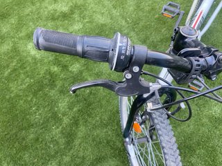 Bicicleta Rockrider ST 100