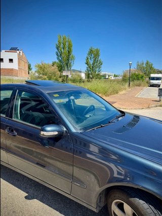 Mercedes-Benz Clase E 2004
