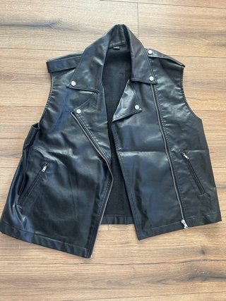 Chaleco de cuero negro para mujer
