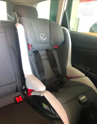 Sillita de coche Jane Drive iSize con Isofix