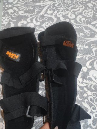 Protecciones Moto Rodilleras y Tibiales