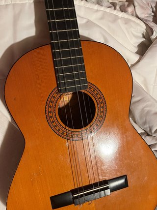Guitarra Admira en buen estado