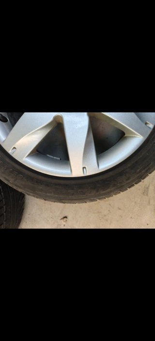 4 Llantas Renault con Neumáticos