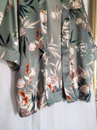 Elegante Kimono Mujer Flores