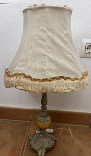 Lámparas de mesa vintage beige y doradas