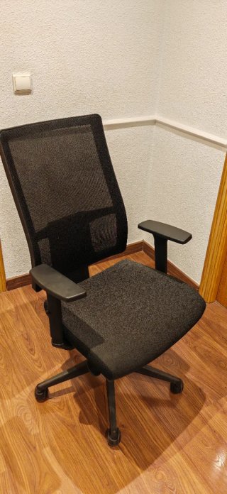 Silla de oficina ergonómica