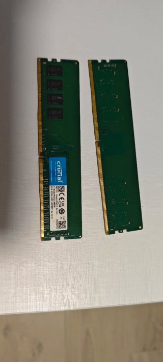 2x 8GB DDR4 3200 CL22 Crucial RAM