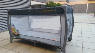 Cuna de viaje Asalvo con colchón y sábanas