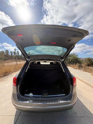 Volkswagen Touareg V6