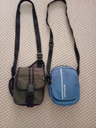 Lote de 2 bolsos bandolera Benzi y Genuine