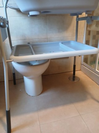 Cambiador con Bañera para Bebé