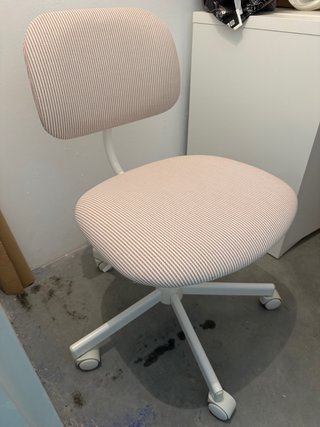 Silla giratoria Klovsta blanco/marrón