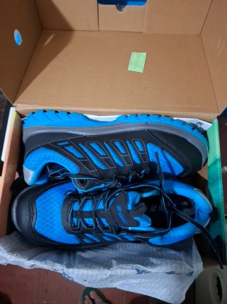 Zapatos de trabajo Sinerx negros y azules