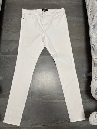 Vaqueros blancos talla 48