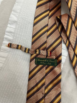 Corbata Rayas Marrón y Dorado