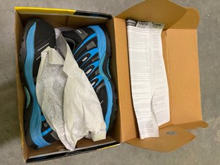 Zapatillas de Seguridad Workfit S1P SRC