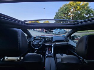 Peugeot 3008 GT Hybrid 4 4x4 300 cv PHEV año 2021