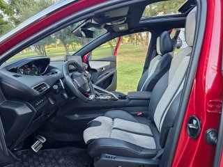 Peugeot 3008 GT Hybrid 4 4x4 300 cv PHEV año 2021