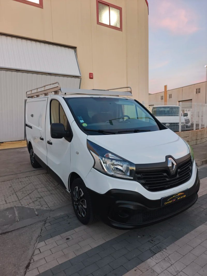Renault Trafic 2018, foto 2