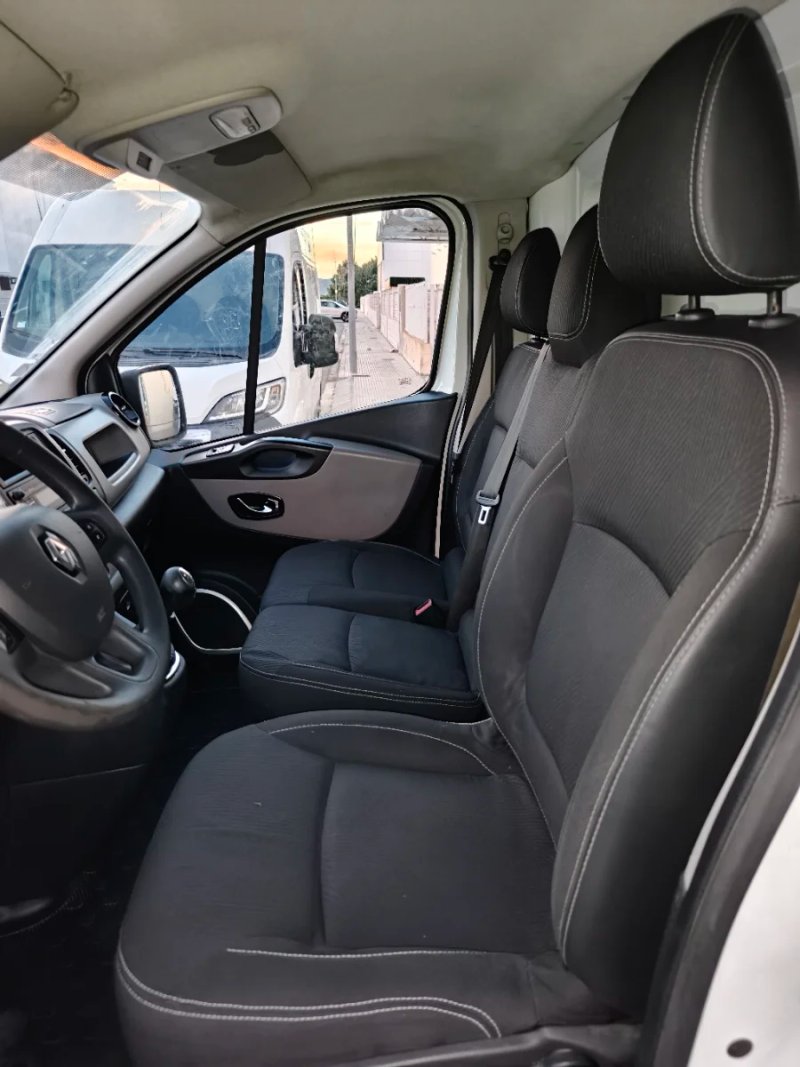 Renault Trafic 2018, foto 7