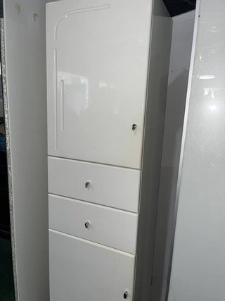 ARMARIO DE BAÑO