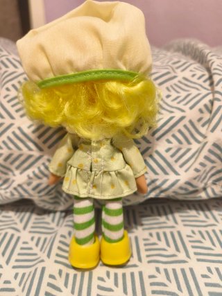 Muñeca Flori Limón - Tarta de Fresa