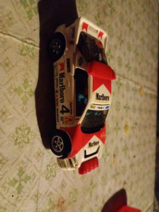 Coche Scalextric Marlboro