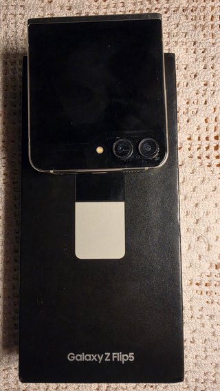 Samsung Galaxy Z Flip5