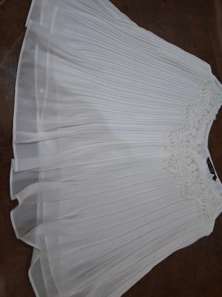 Top Massimo Dutti blanco con encaje