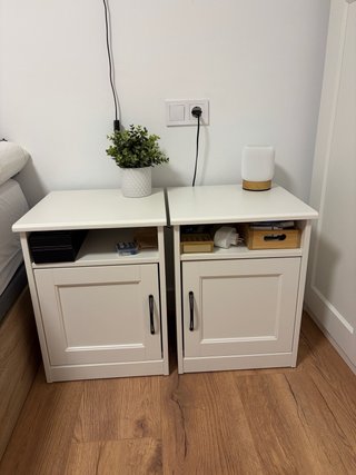 2 Mesitas de Noche Blancas Ikea