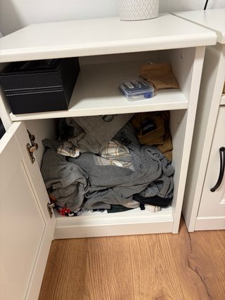 2 Mesitas de Noche Blancas Ikea