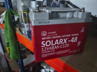 Batería Solarx 48V 48Ah Poco Uso