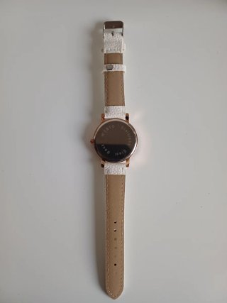 Reloj de Mujer con Correa Blanca