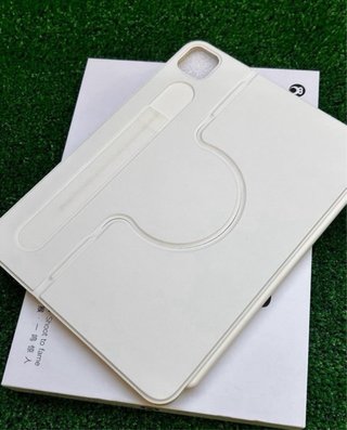 Funda HOU con teclado giratorio 360°