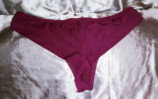 Braguitas de encaje burdeos