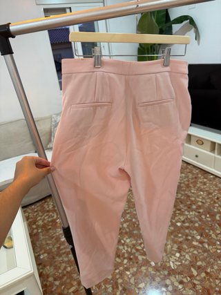 Pantalón Rosa con Volantes Zara