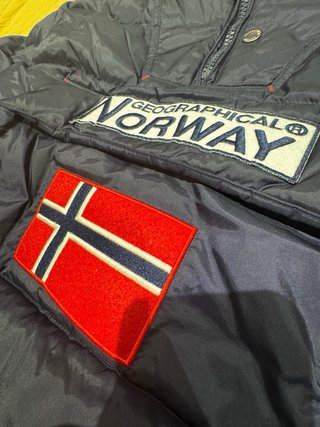 Abrigo Geographical Norway Azul.